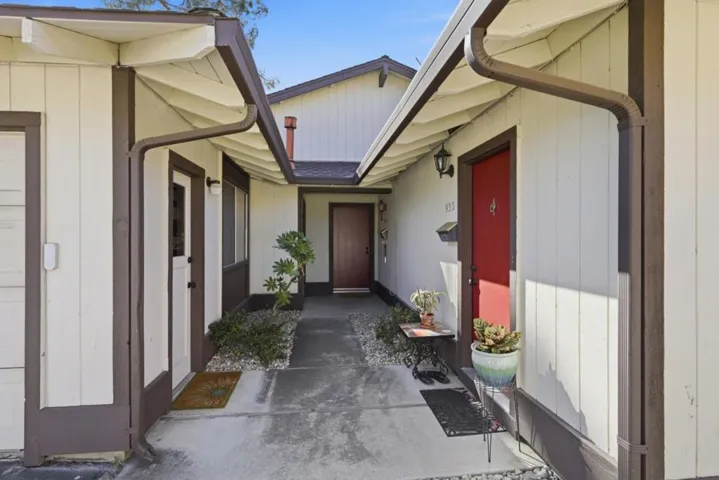 933935 Miramonte Avenue, Mountain View, California 94040