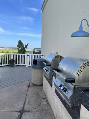 3991 Crown Point Dr 116, San Diego, California 92109