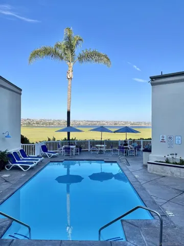 3991 Crown Point Dr 116, San Diego, California 92109