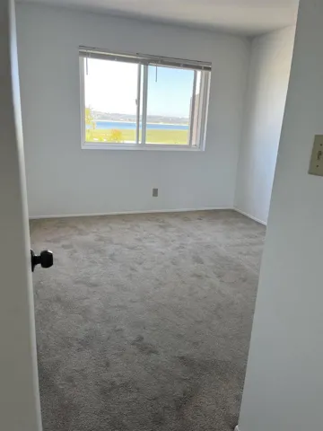 3991 Crown Point Dr 116, San Diego, California 92109