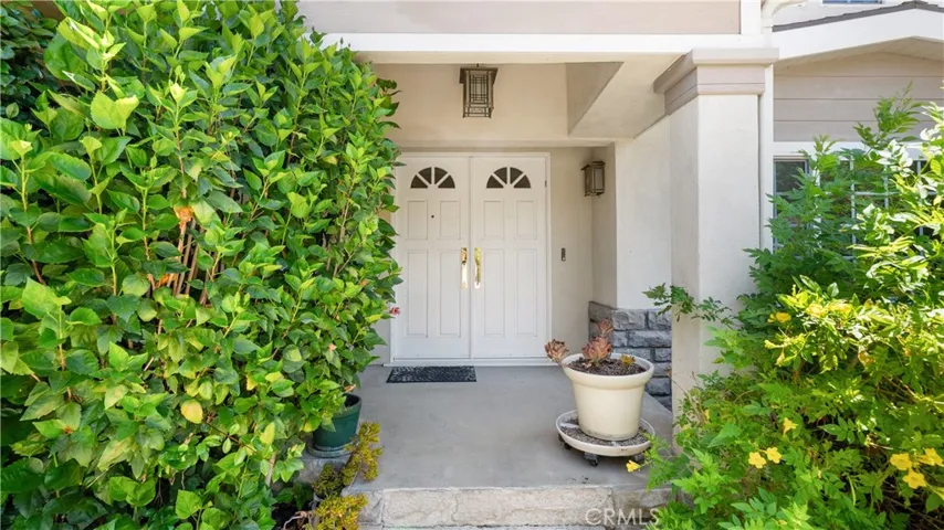 7226 Dennis, West Hills, California 91307