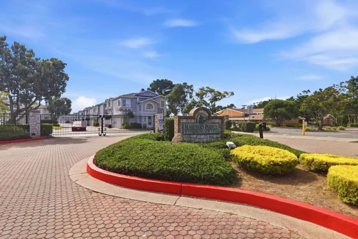 15 Outlook Circle, Pacifica, California 94044