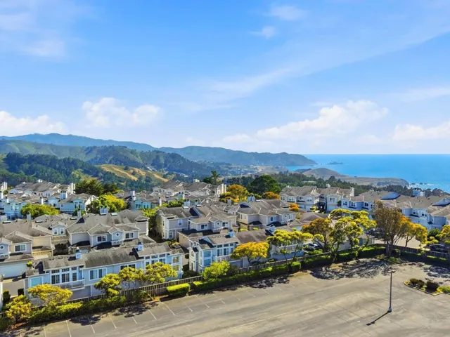 15 Outlook Circle, Pacifica, California 94044