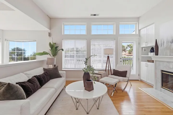 15 Outlook Circle, Pacifica, California 94044