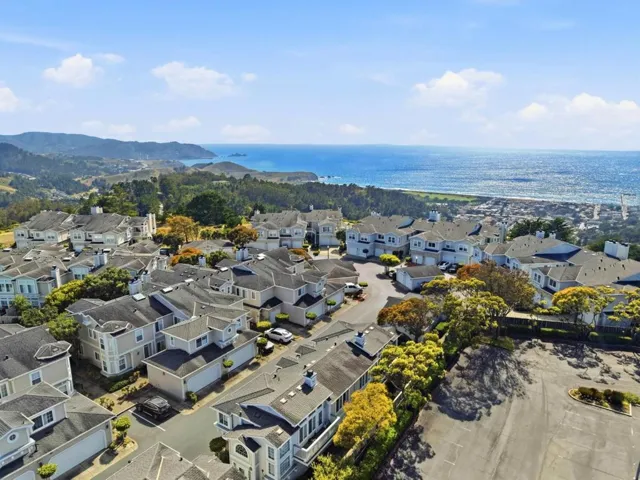 15 Outlook Circle, Pacifica, California 94044