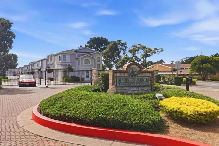 15 Outlook Circle, Pacifica, California 94044