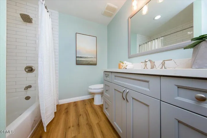 Upstairs Guest Bathroom