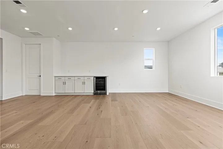 402 Shrike, Irvine, California 92618