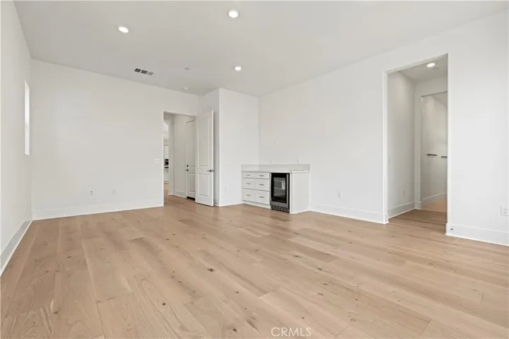 402 Shrike, Irvine, California 92618