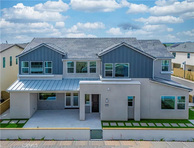 402 Shrike, Irvine, California 92618