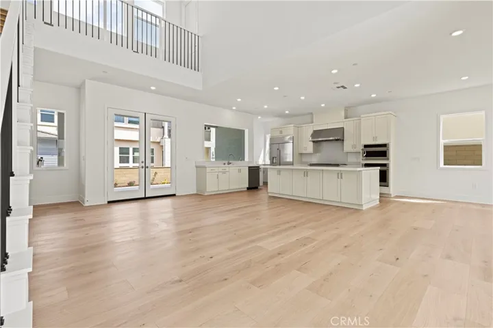 402 Shrike, Irvine, California 92618