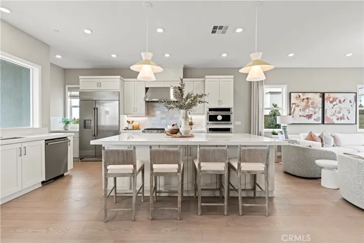 402 Shrike, Irvine, California 92618