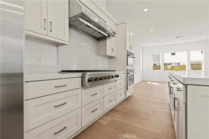 402 Shrike, Irvine, California 92618