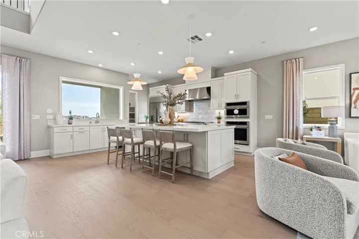 402 Shrike, Irvine, California 92618
