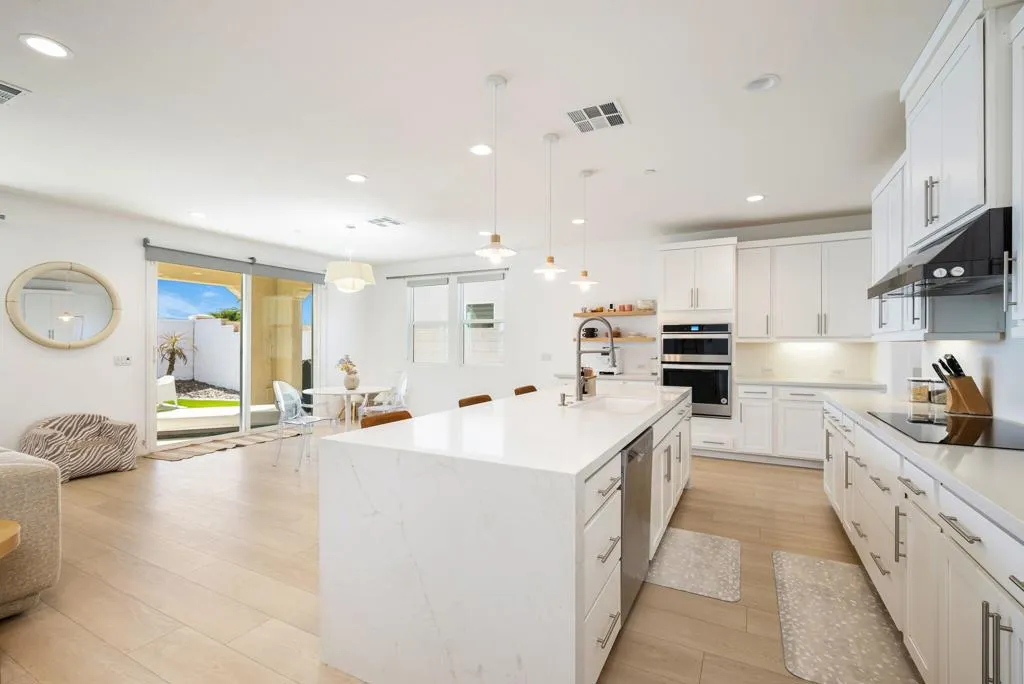 22-web-or-mls-JBSantero_OPMG_0726_022 22-web-or-mls-JBSantero_OPMG_0726_022