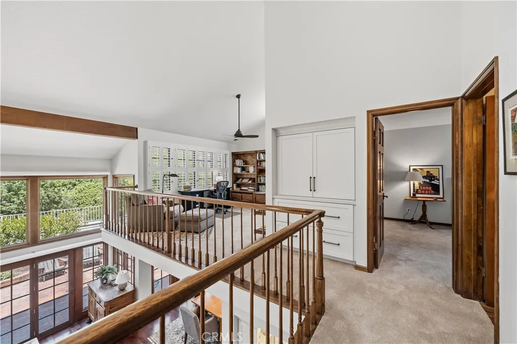 UPPER LOFT/BEDROOM/OFFICE