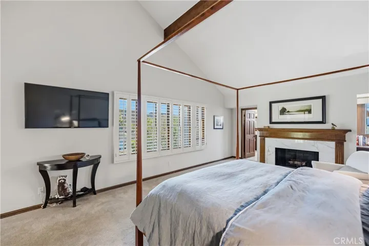 PRIMARY BEDROOM, BEAMED CEILING