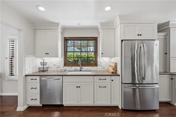 LARGE SINGLE SINK