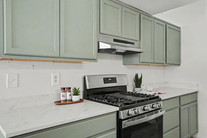 1514 Woodrow Avenue, San Diego, California 92114