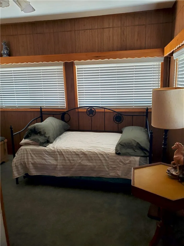 Auxiliary Bedroom