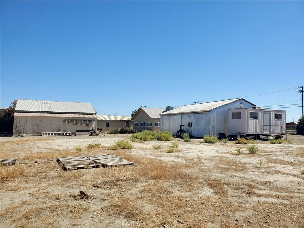 Shop with Yard view