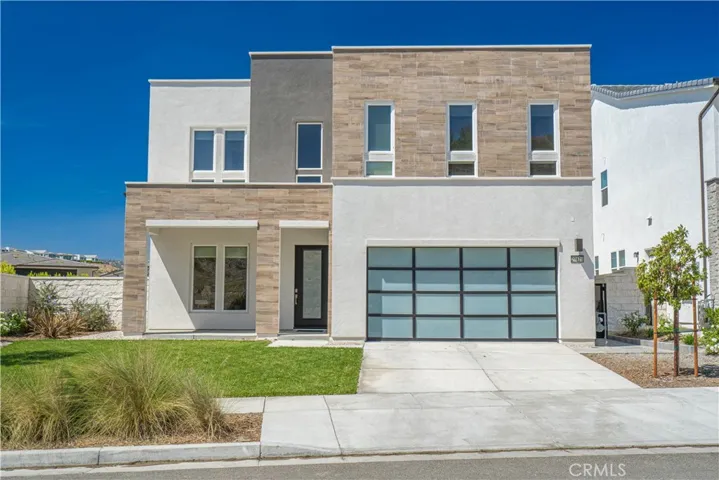 27871 Screenplay Place, Valencia, California 91381