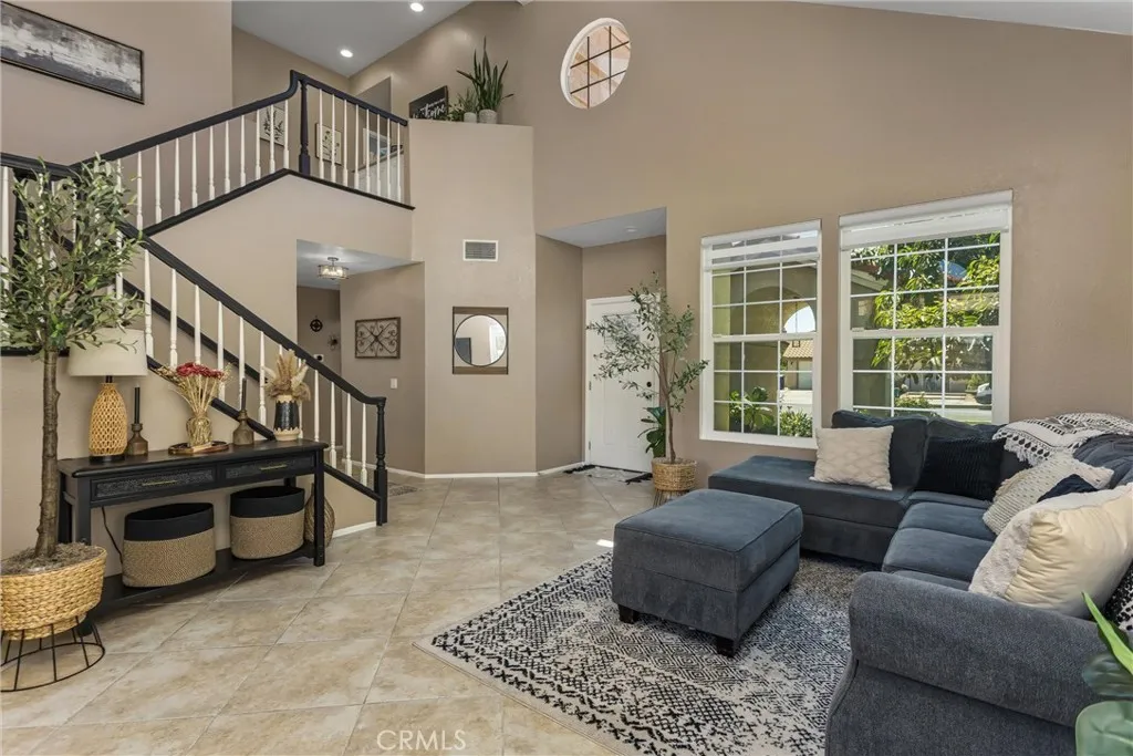 7333 Yellow Jasmine, Highland, California 92346 — photo 5