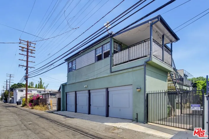 1834 9th Street 5, Santa Monica, California 90404