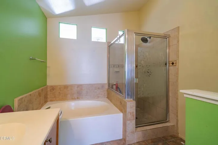 1334 Jamaica Lane - Bathroom5