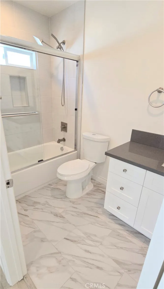 Bathroom in main bedroom