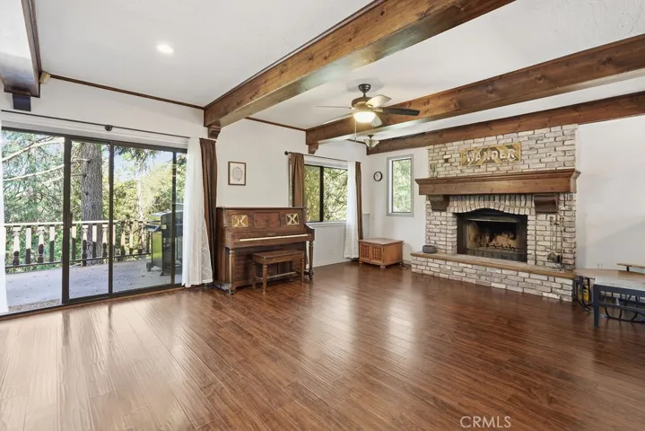 948 Arbula, Crestline, California 92325