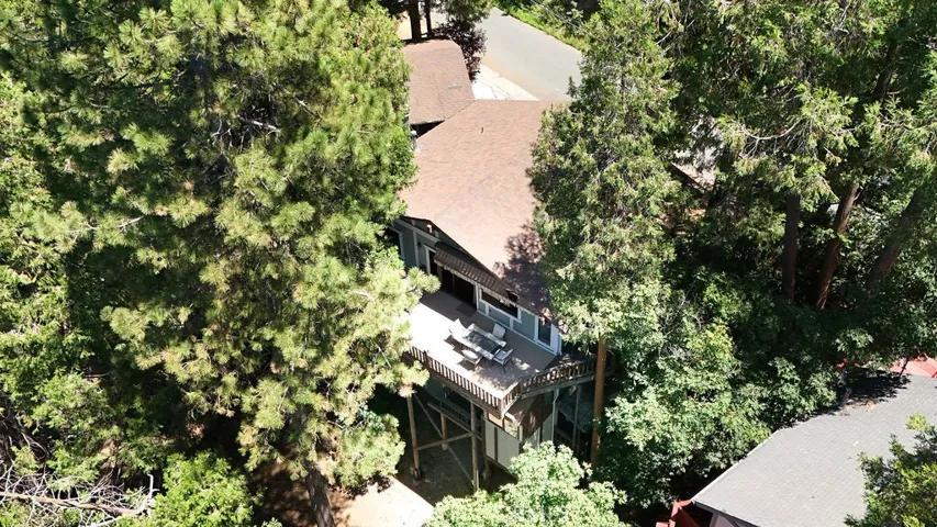 948 Arbula, Crestline, California 92325