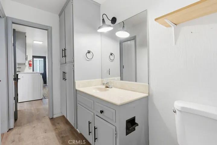 2nd bath attached to room