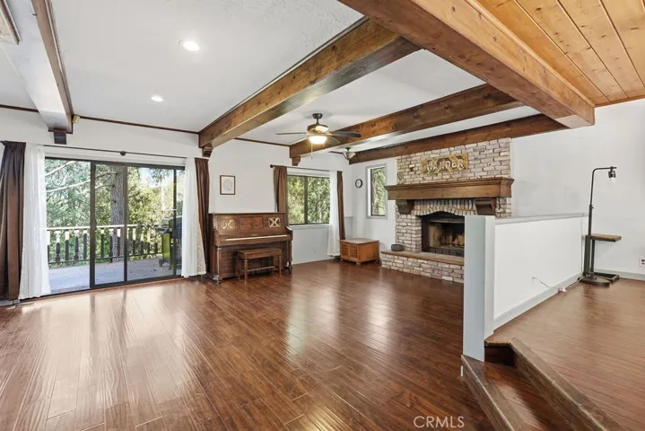 948 Arbula, Crestline, California 92325