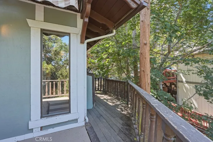 948 Arbula, Crestline, California 92325