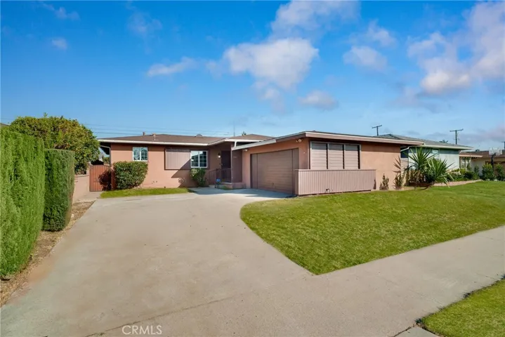 13708 Purche Avenue, Gardena, California 90249