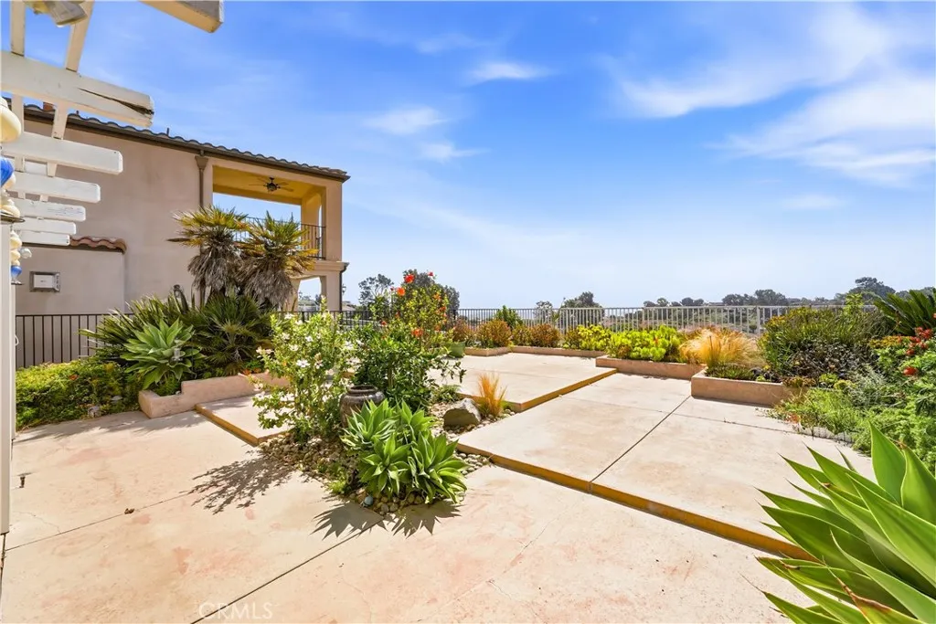 Spacious Backyard