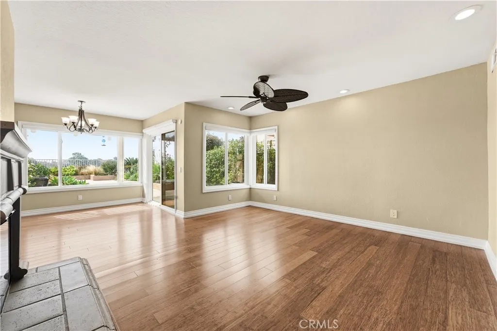 Family Room and Breakfast nook