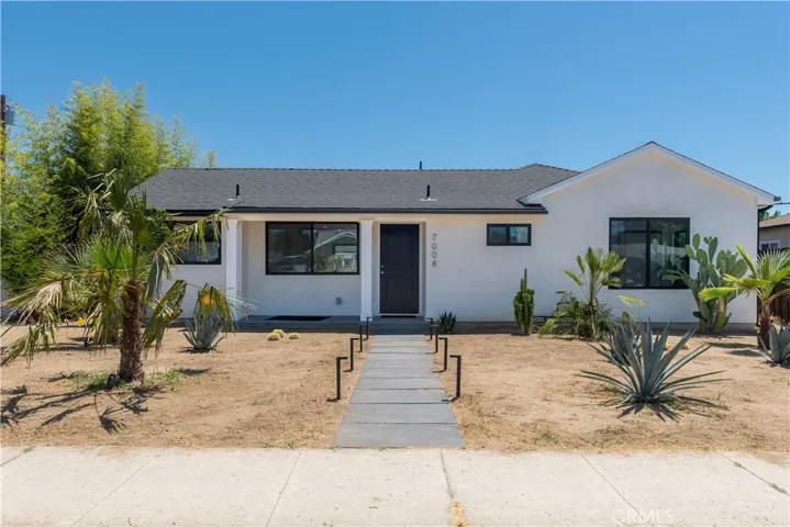 7008 Aura, Reseda, California 91335