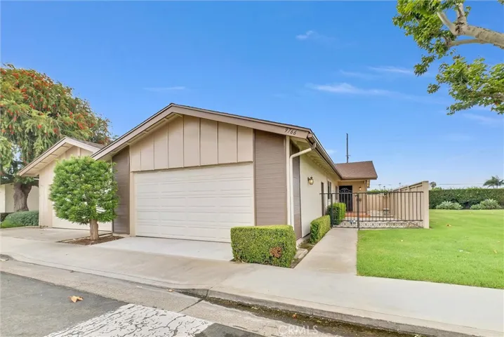 9766 Verde Mar Drive, Huntington Beach, California 92646