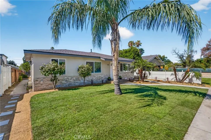 612/Front House