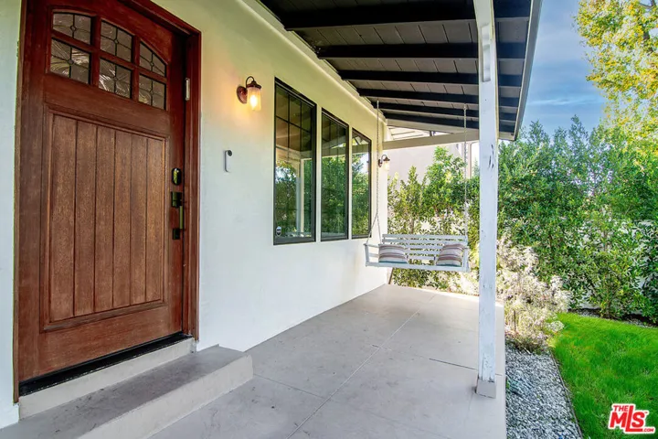 13220 Erwin Street, Van Nuys, California 91401