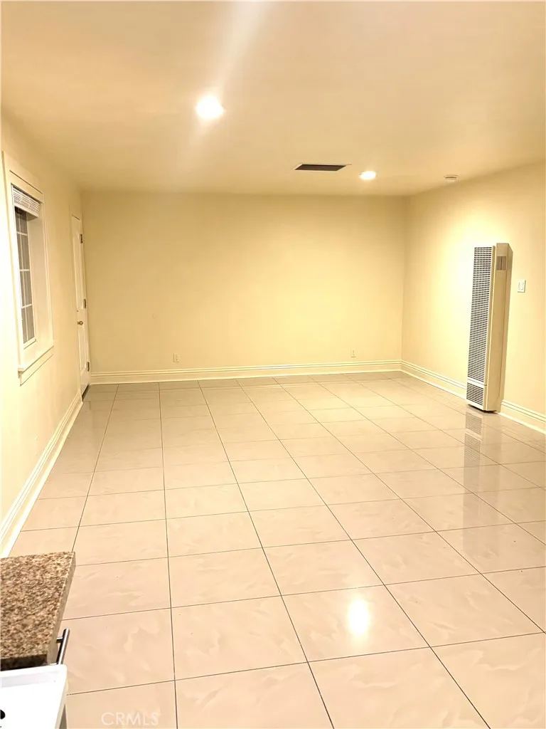 10406 Pace, Los Angeles, California 90002 — photo 5