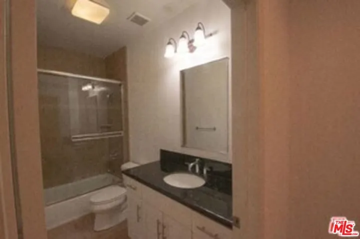 4428 Fulton Avenue 103, Los Angeles, California 91423