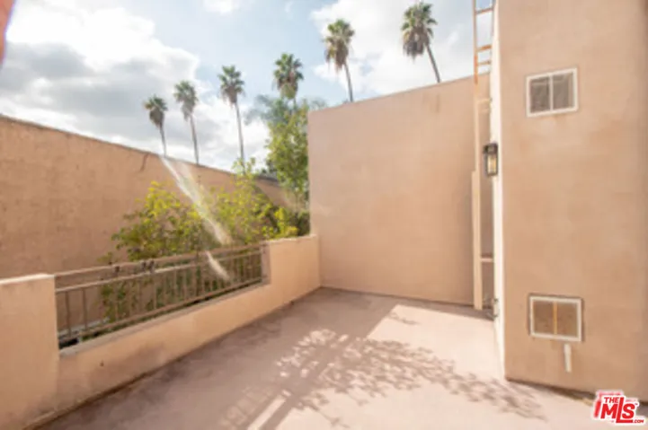 4428 Fulton Avenue 103, Los Angeles, California 91423