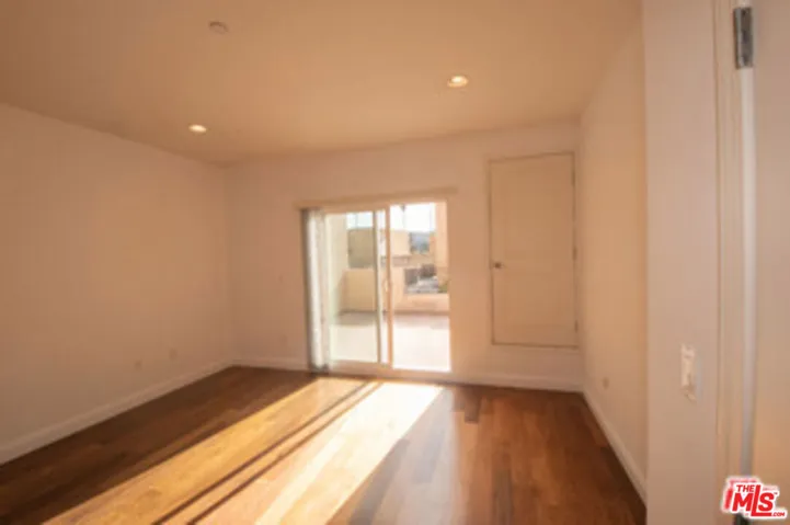 4428 Fulton Avenue 103, Los Angeles, California 91423