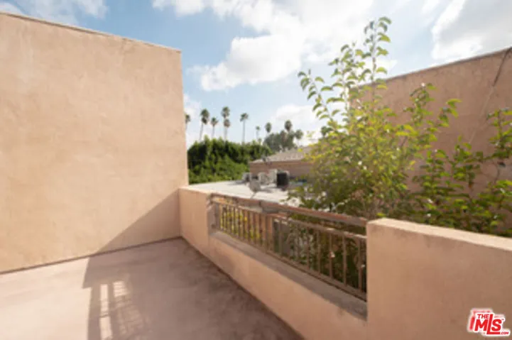 4428 Fulton Avenue 103, Los Angeles, California 91423
