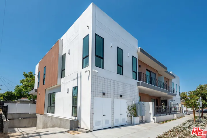 4095 Sawtelle Boulevard B, Culver City, California 90066