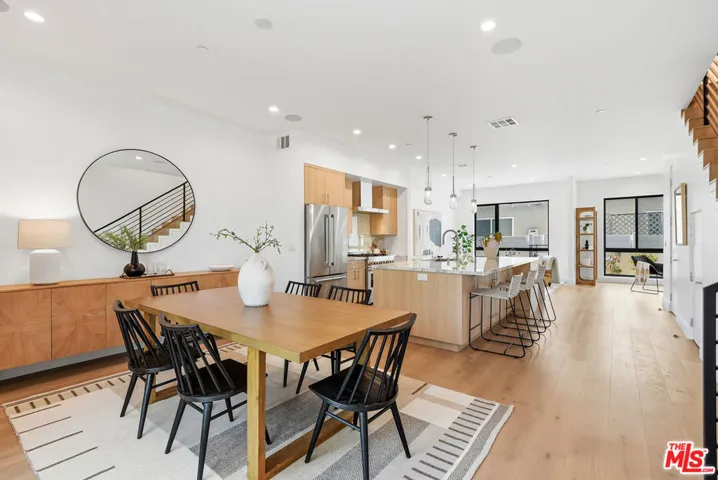 4095 Sawtelle Boulevard B, Culver City, California 90066