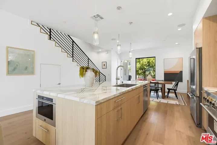 4095 Sawtelle Boulevard B, Culver City, California 90066